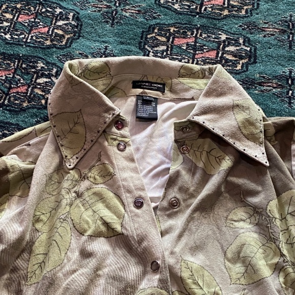 Suede-like leaf pattern Jane Doe brand Shirt with Pearl Snap buttons Size L - Picture 14 of 15